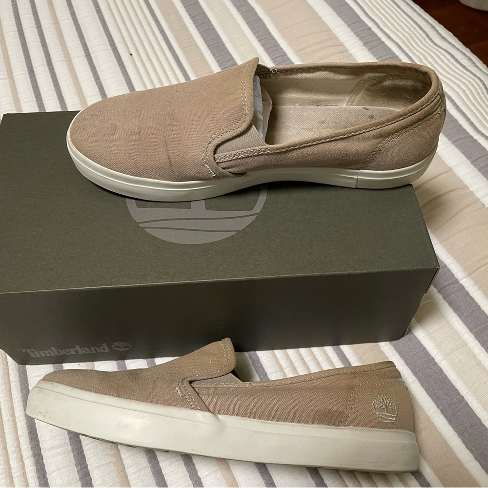 Timberland Women’s Canvas Newport Bay Slip-on Size 7.5